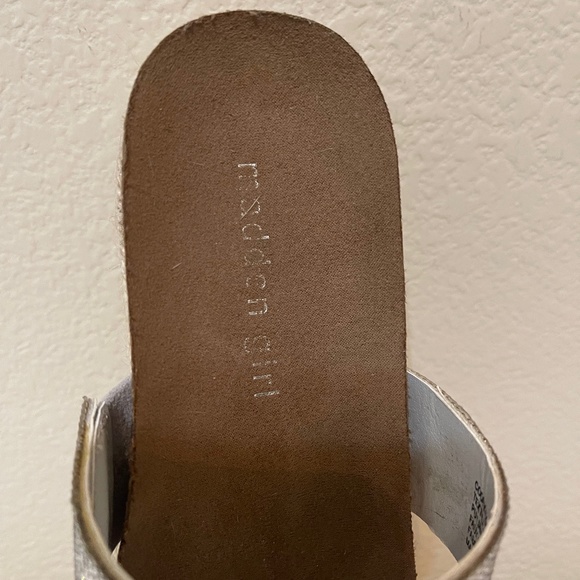 Steve Madden | Defuse Rhinestone Wedge Sandal | Size 6.5 - Picture 7 of 8